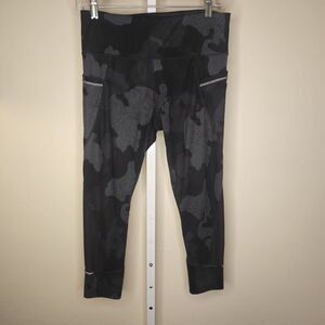 Athleta Chaturanga Black Shadow Camo Leggings Tight Mesh Reflective M 305922